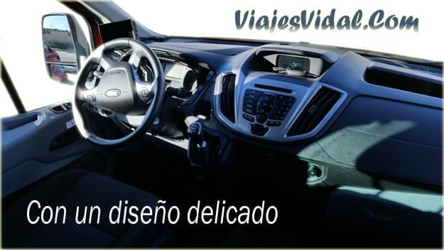 Puesto de conducción del Ford Transit